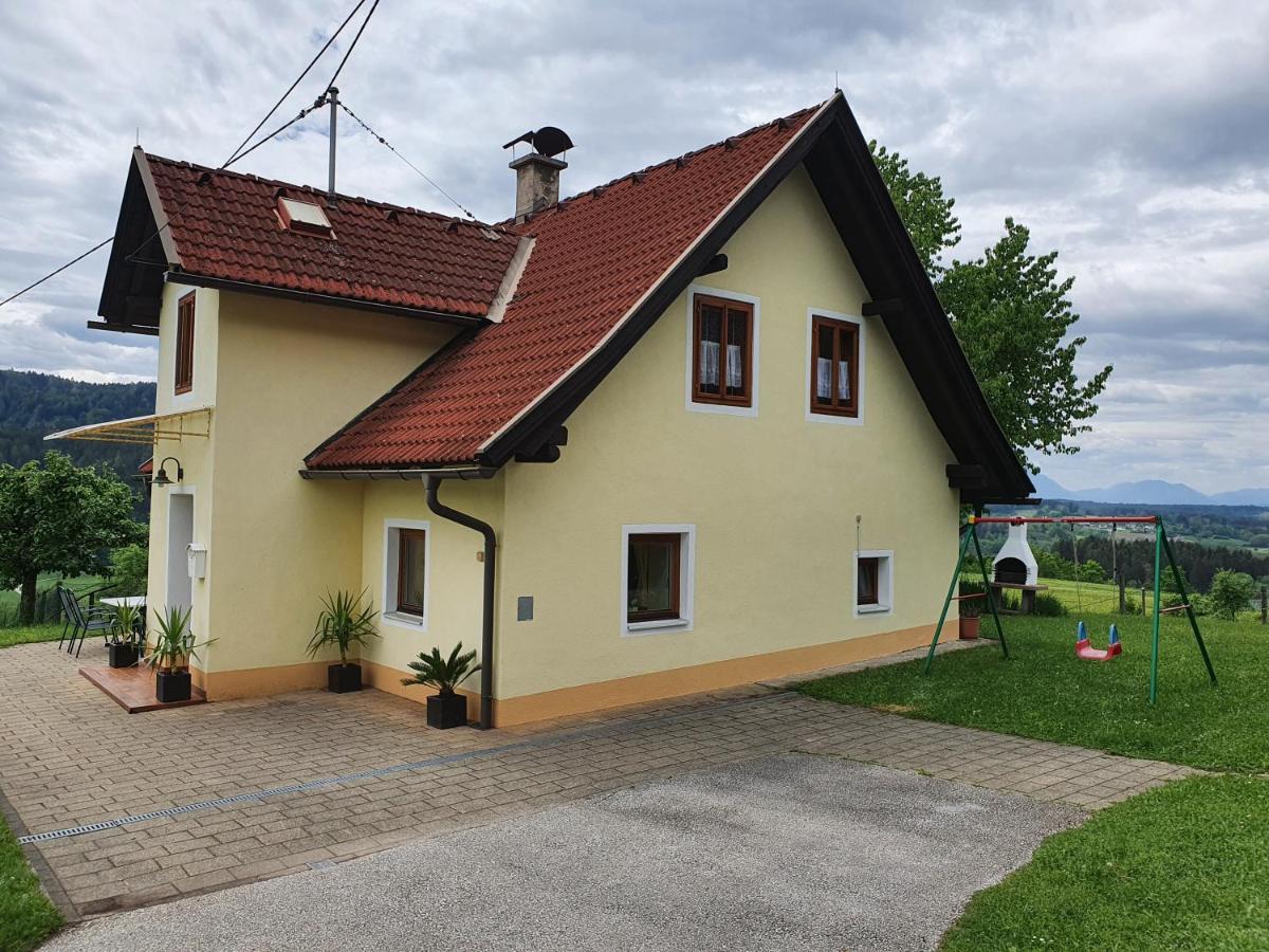 Charmantes Ferienhaus In Bester Lage Keutschach am See Dış mekan fotoğraf